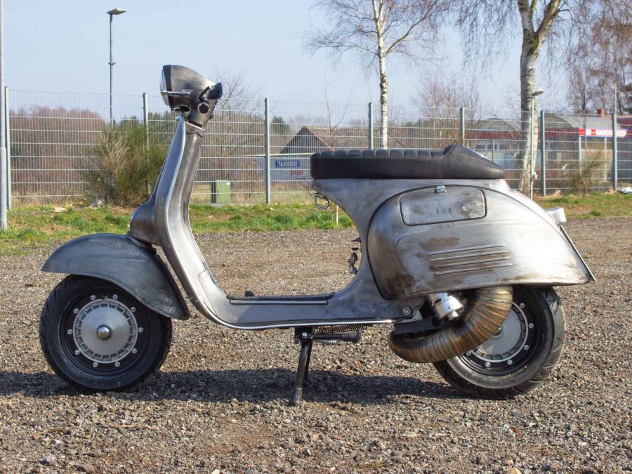 Custom Vespa Superlow Series 306