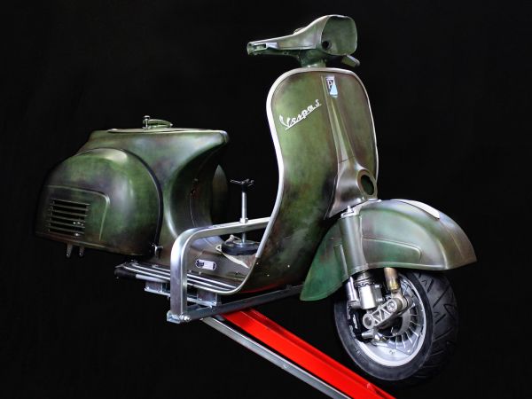 Vorschau: Vespa Sprint Rawstyle Vorschau: Vespa Sprint Rawstyle