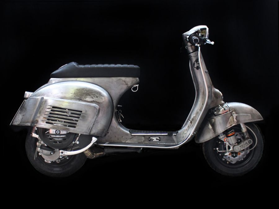 Custom Vespa Superlow Series 306