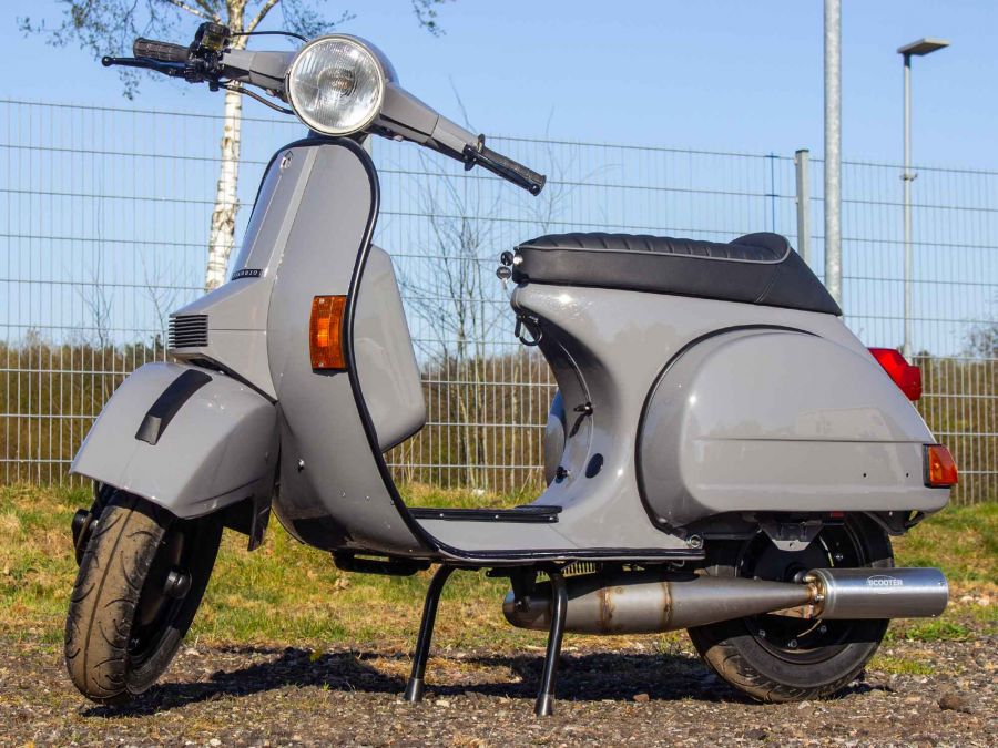 Custom Vespa PX 221 Sport