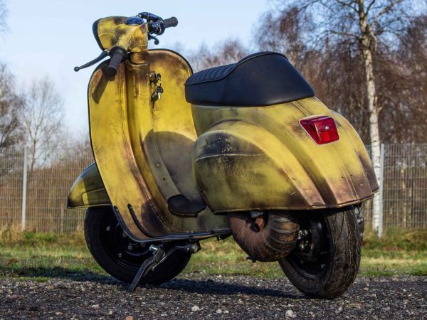 Vorschau: Vespa V50 Rawstyle Vorschau: Vespa V50 Rawstyle