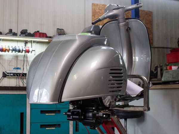 Vorschau: Vespa VNB 244 Mercedes Silbergrau Vorschau: Vespa VNB 244 Mercedes Silbergrau