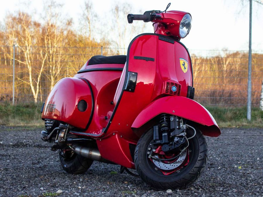 Vespa PX 244 Ferrari