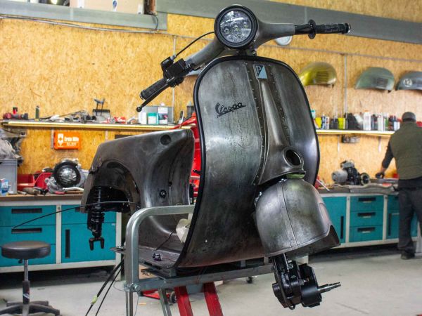 Vorschau: Custom Vespa VNB 306 Rawstyle Vorschau: Custom Vespa VNB 306 Rawstyle