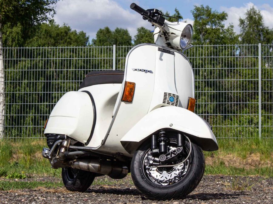 Custom Vespa PX 244 weiß
