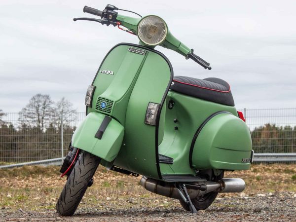 Vorschau: Custom Vespa PX 244 Grün Vorschau: Custom Vespa PX 244 Grün