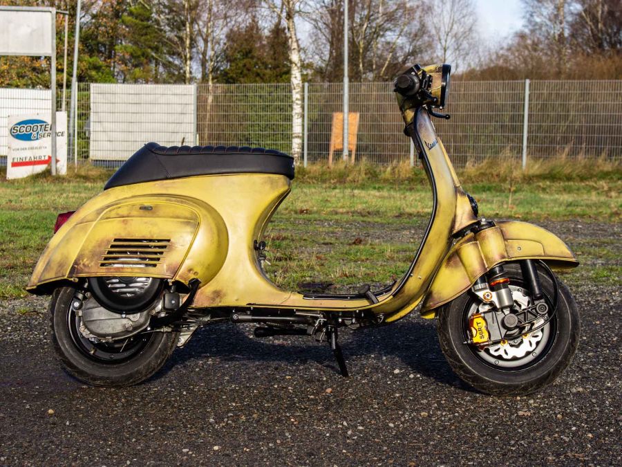 Vespa V50 Rawstyle