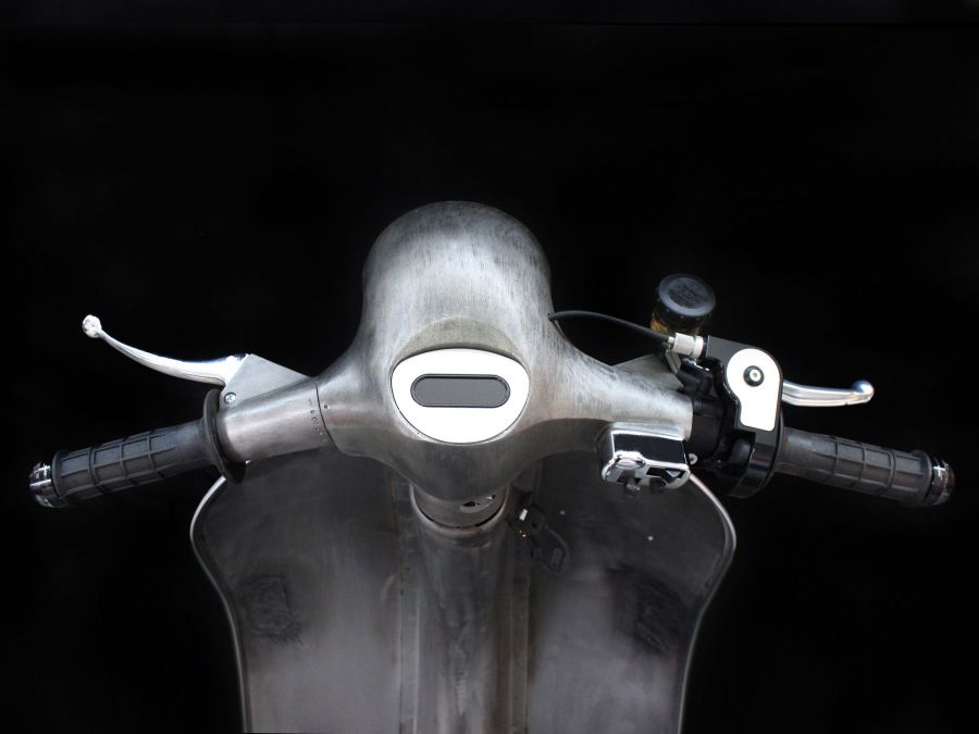 Custom Vespa Superlow Series 306