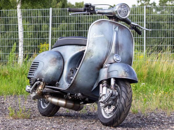 Vorschau: Custom Vespa VNB 244 Rawstyle Vorschau: Custom Vespa VNB 244 Rawstyle