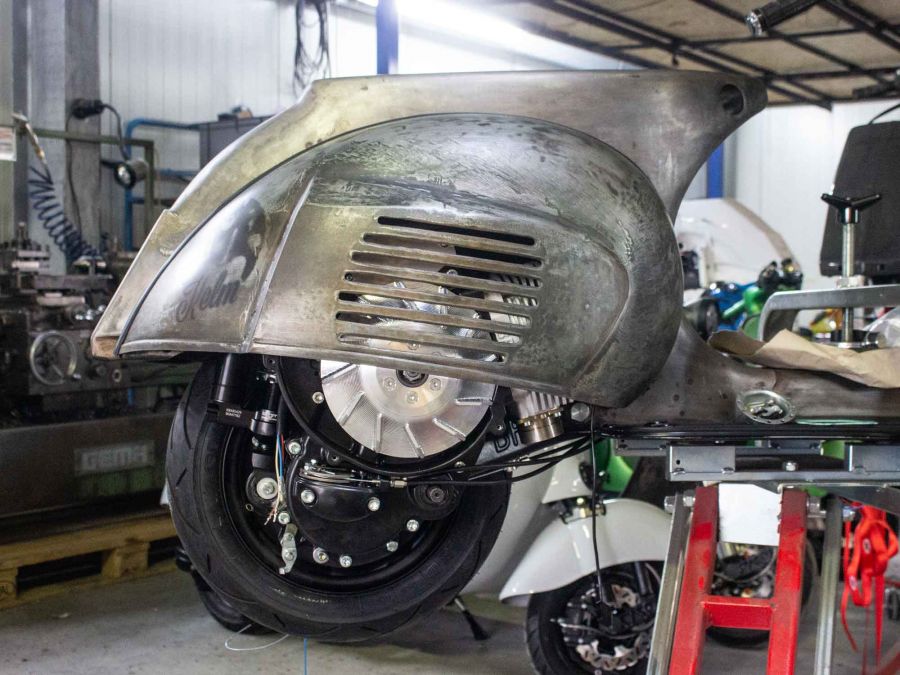 Custom Vespa VNB 306 Rawstyle