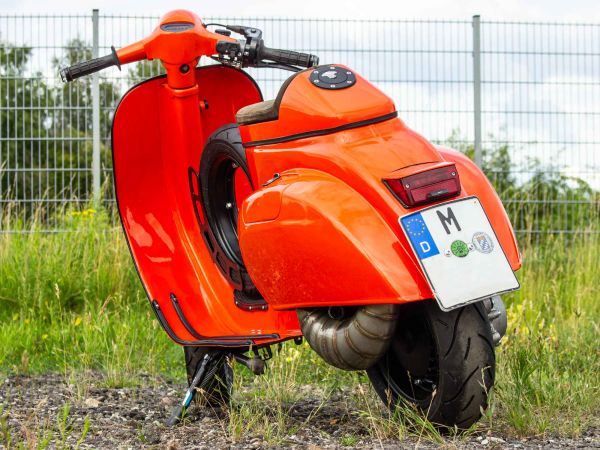 Vorschau: Vespa 200N Orange Vorschau: Vespa 200N Orange
