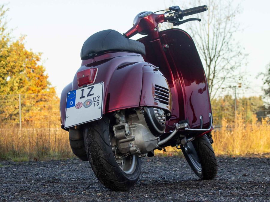 Custom Vespa V 200 Superlow