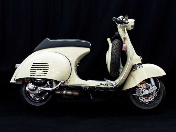 Vespa VNB 244 Classic Racer