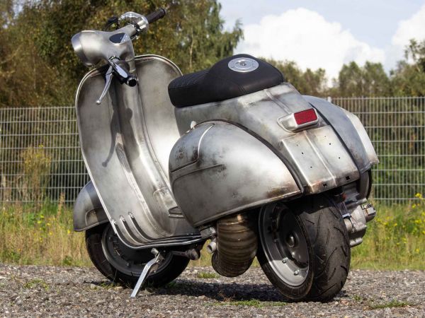 Vorschau: Vespa VNB 306 Mercedes Rawstyle Vorschau: Vespa VNB 306 Mercedes Rawstyle