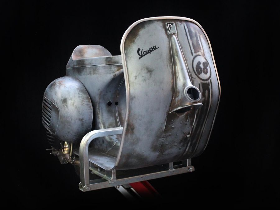 Vespa Rawstyle Lackierung und Rennauspuff-Sonderanfertigung