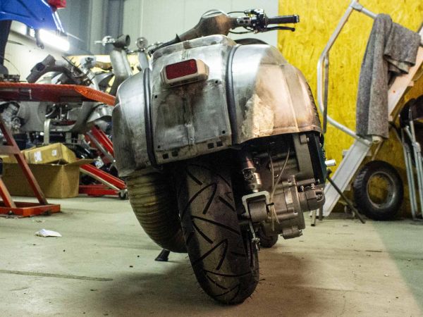 Vorschau: Custom Vespa Superlow Series 306 Vorschau: Custom Vespa Superlow Series 306