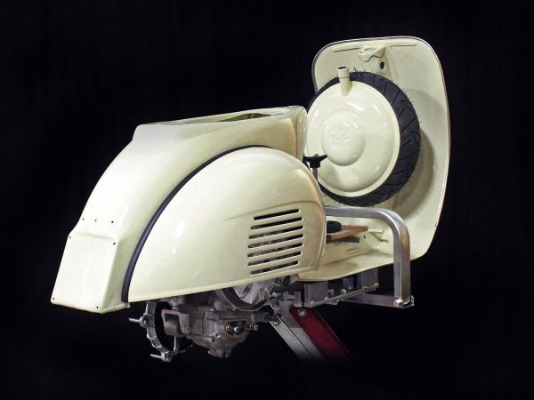 Vespa VNB 244 Classic Racer