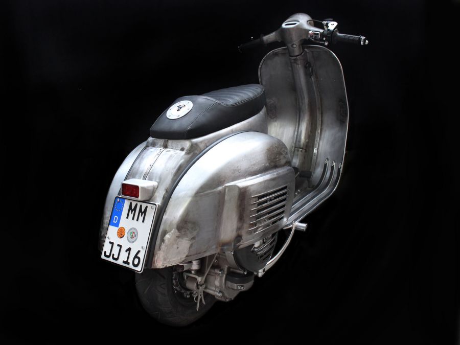 Custom Vespa Superlow Series 306