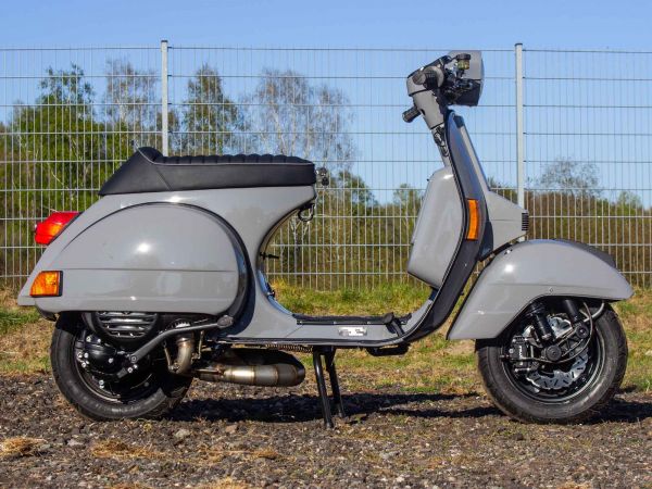 Vorschau: Custom Vespa PX 221 Sport Vorschau: Custom Vespa PX 221 Sport