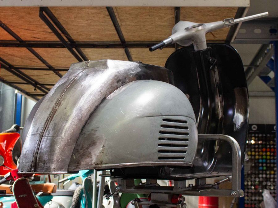Vespa VNB 244 Mercedes Silbergrau