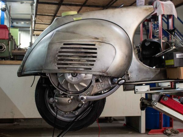 Vorschau: Vespa VNB 306 Mercedes Rawstyle Vorschau: Vespa VNB 306 Mercedes Rawstyle