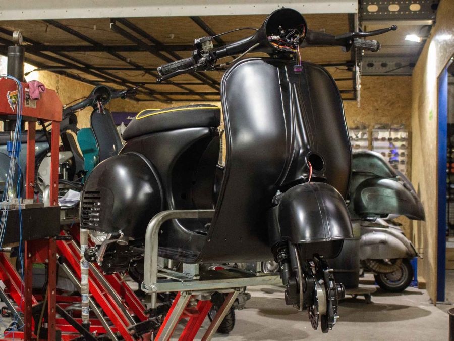Vespa VNB 244 Mattschwarz