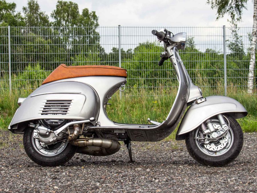Custom Vespa Sprint 244