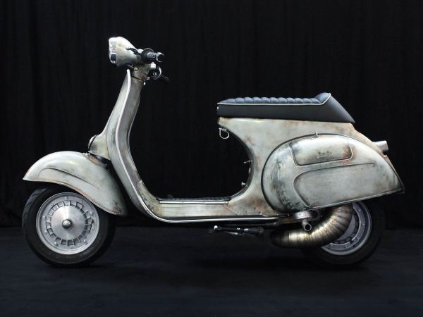 Vorschau: Custom Vespa VNB 260 Grigio Rawstyle Vorschau: Custom Vespa VNB 260 Grigio Rawstyle