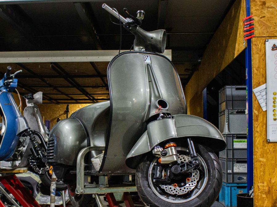 Electric Vespa VNB Classic