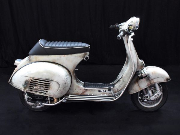 Vorschau: Custom Vespa VNB 260 Grigio Rawstyle Vorschau: Custom Vespa VNB 260 Grigio Rawstyle