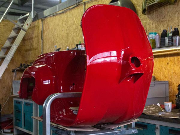Vorschau: Vespa V50 1. Serie Restauration Vorschau: Vespa V50 1. Serie Restauration