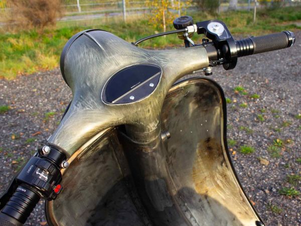 Custom Vespa SLS 300