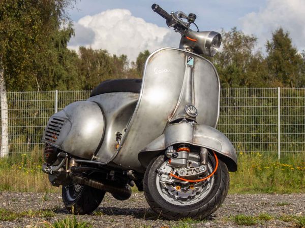 Vorschau: Vespa VNB 306 Mercedes Rawstyle Vorschau: Vespa VNB 306 Mercedes Rawstyle