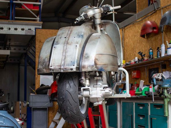Vorschau: Custom Vespa PX 251 Superlow Vorschau: Custom Vespa PX 251 Superlow