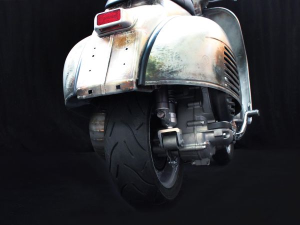 Vorschau: Custom Vespa VNB 260 Grigio Rawstyle Vorschau: Custom Vespa VNB 260 Grigio Rawstyle