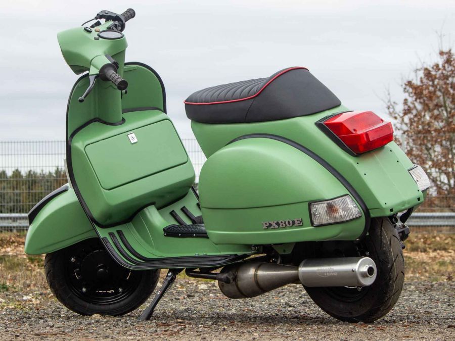 Custom Vespa PX 244 Grün