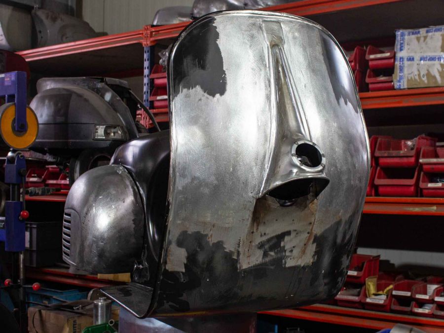 Custom Vespa VNB 244 Nero Daytona Metallic