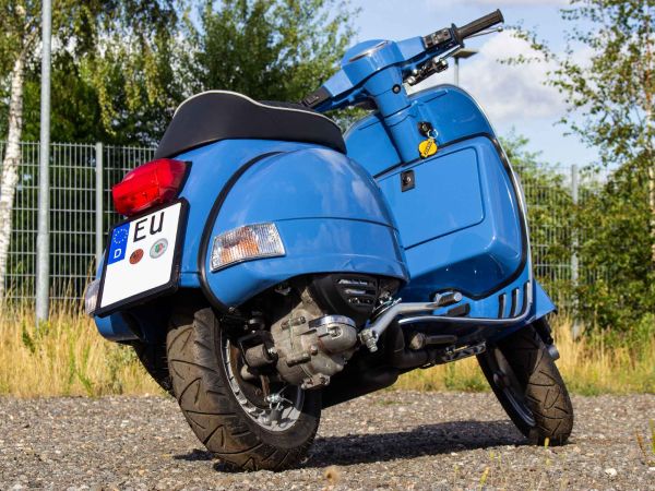 Vorschau: Vespa PX 221 French Blue Vorschau: Vespa PX 221 French Blue