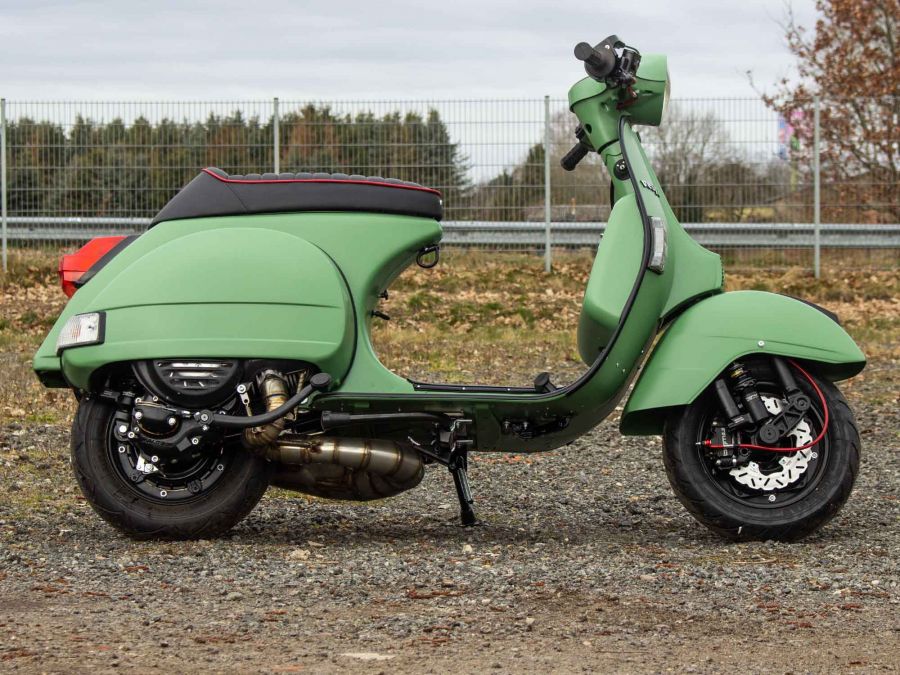 Custom Vespa PX 244 Grün