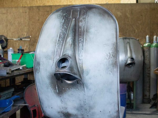 Vorschau: Custom Vespa VNB 260 Grigio Rawstyle Vorschau: Custom Vespa VNB 260 Grigio Rawstyle