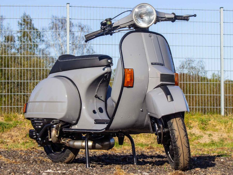 Custom Vespa PX 221 Sport