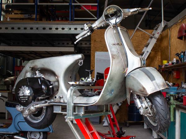 Vorschau: Custom Vespa PX 251 Superlow Vorschau: Custom Vespa PX 251 Superlow