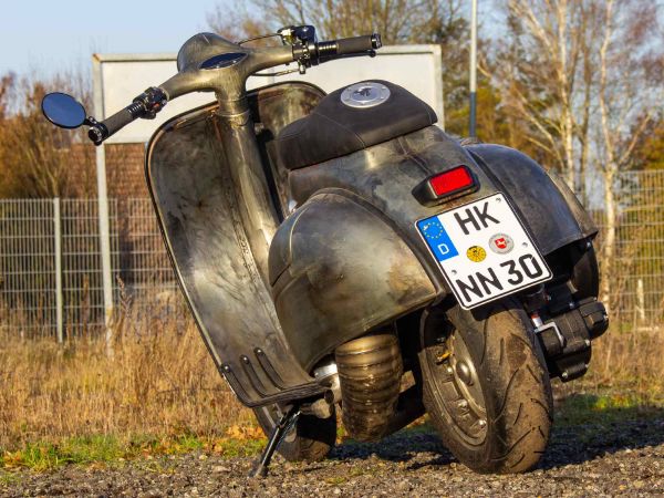 Custom Vespa SLS 300