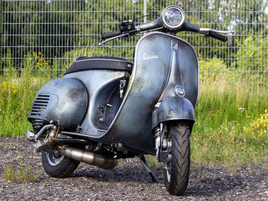 Custom Vespa VNB 244 Rawstyle