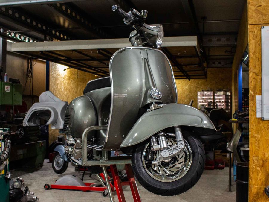 Vespa GS 244 Conversion