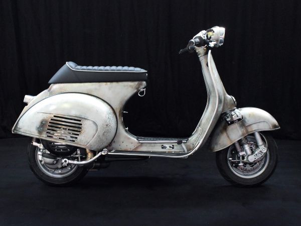 Vorschau: Custom Vespa VNB 260 Grigio Rawstyle Vorschau: Custom Vespa VNB 260 Grigio Rawstyle