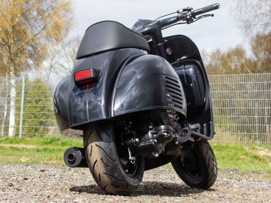 Custom Vespa VNB 244 Nero Daytona Metallic