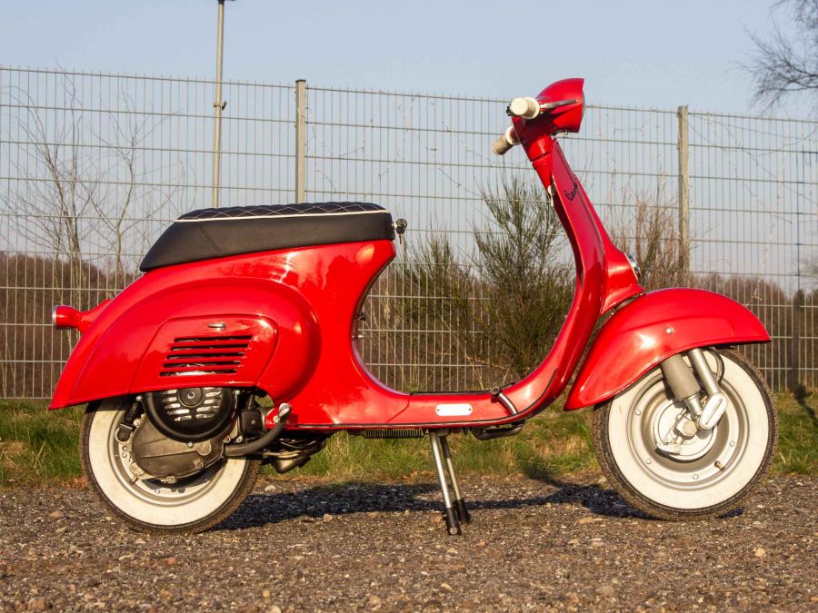Vespa V50 1. Serie Restauration