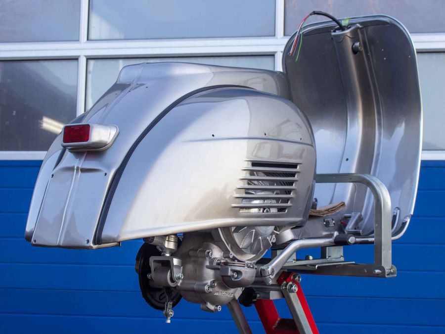 Custom Vespa Sprint 244