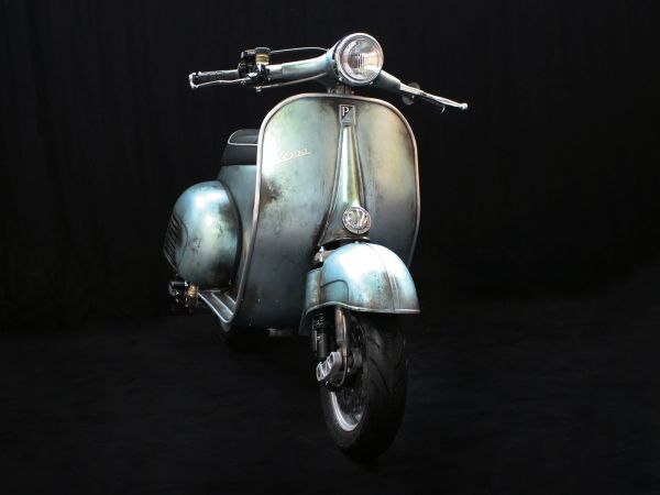 Vorschau: Custom Vespa VNB 260 Azzurro Metallizzato Vorschau: Custom Vespa VNB 260 Azzurro Metallizzato